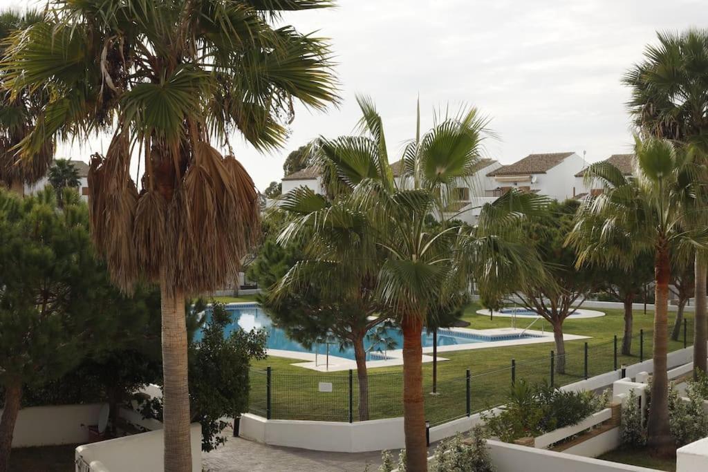Precioso Apartamento A 700 M Del Mar Chiclana de la Frontera Kültér fotó
